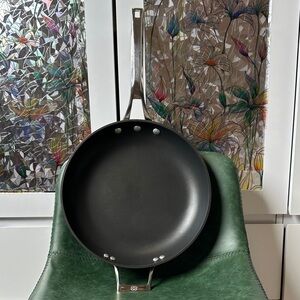 Calphalon William-Sonoma Non-Stick Black Frying Pan